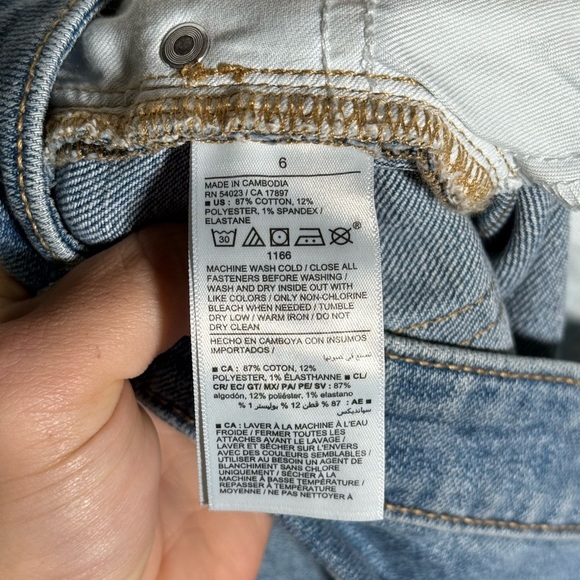 Old Navy High Rise Jean Shorts Size 6 Secret Smooth Pockets Blue Denim - Picture 7 of 7